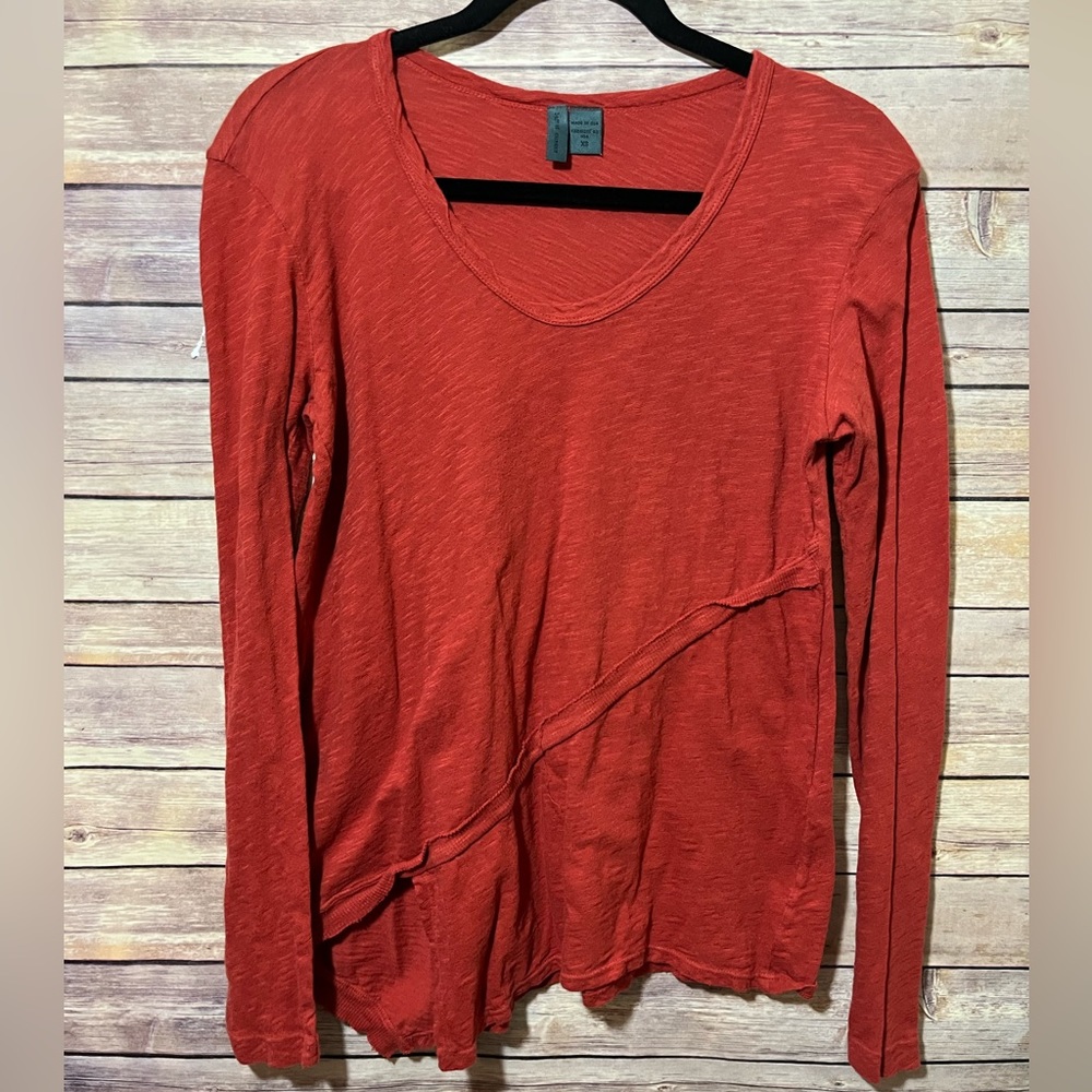⭐️ LEFT OF CENTER Tiered Long sleeve Top Size XS E1